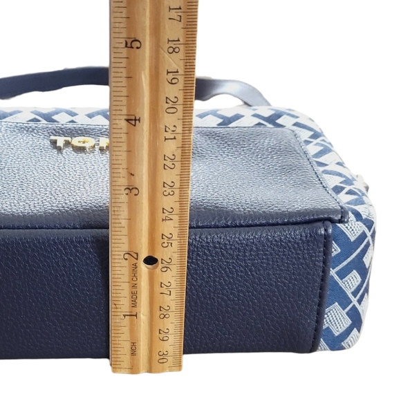 🆕️ Tommy Hilfiger Geometric Jacquard Crossbody Bag - NWT - Picture 6 of 10